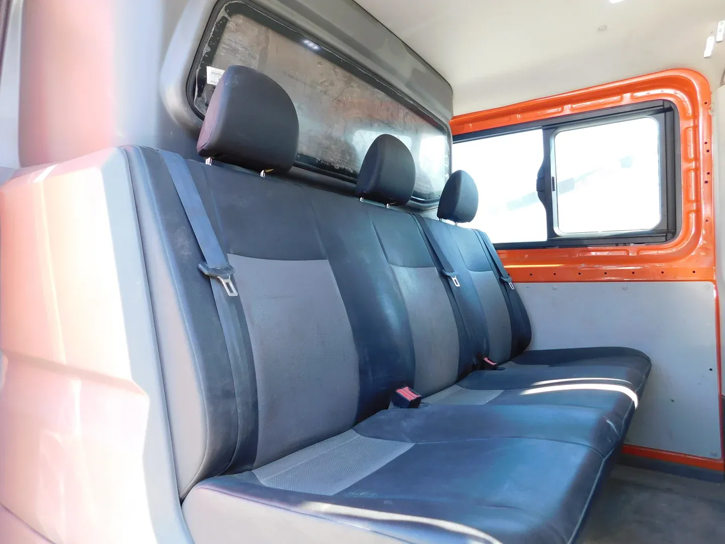 12504 vw crafter furgon 35 2,0 tdi l3h2 - slika 11