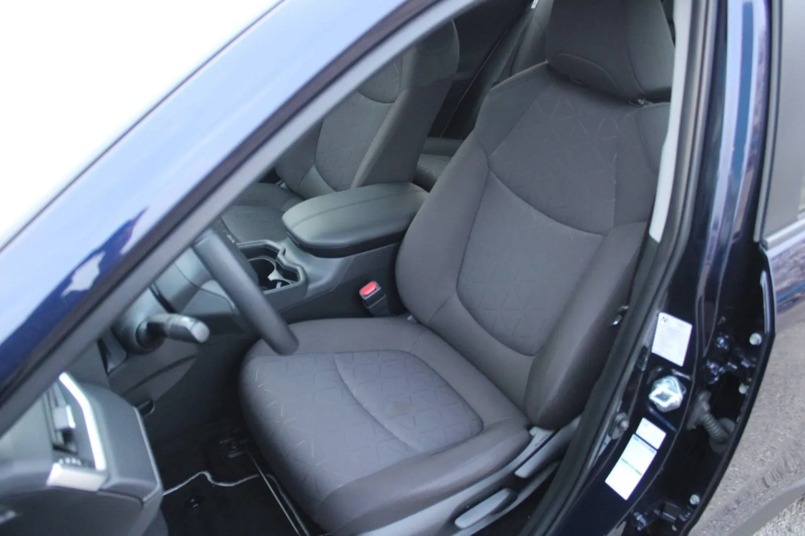 toyota rav4 2.5 hybrid awd automatik *navigacija, kamera* - slika 14