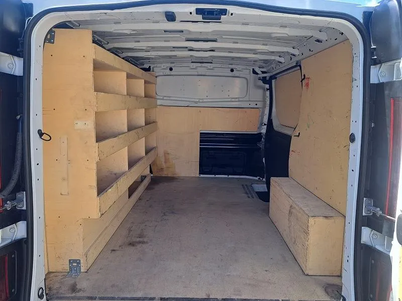renault trafic 1.6 dci*klima*navigacija*tempomat*police* - slika 8