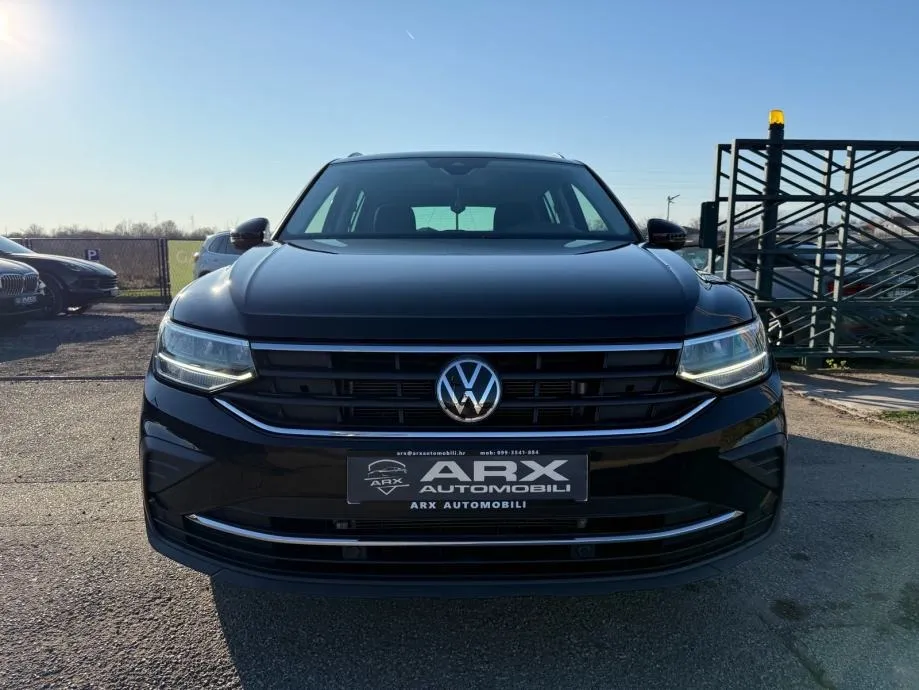 vw tiguan 2,0 tdi dsg °navi°adaptivni tempomat°leasing bez učešća° - slika 2
