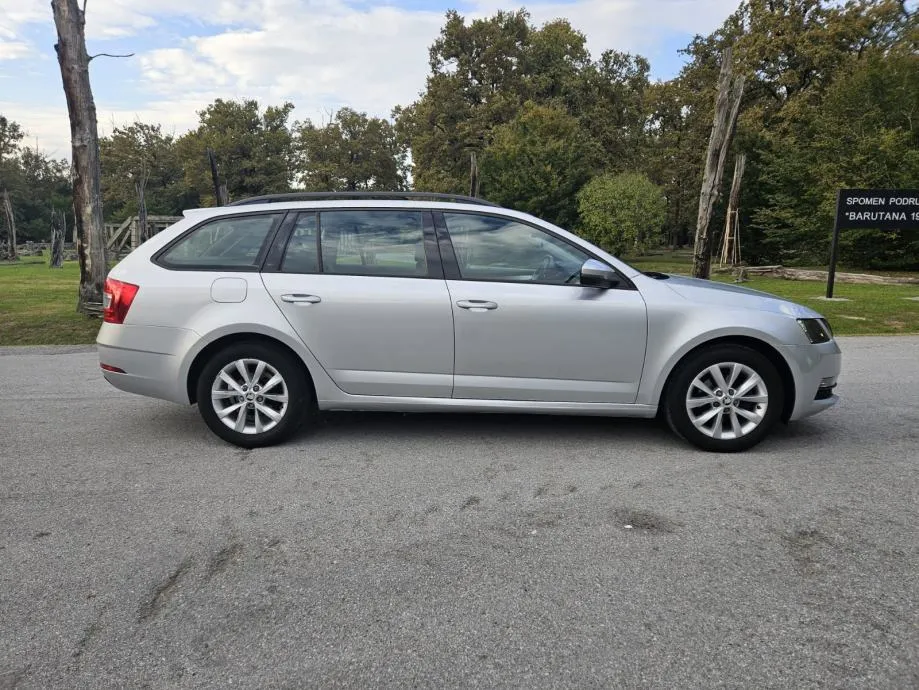 škoda octavia combi 1,6 tdi dsg - slika 7