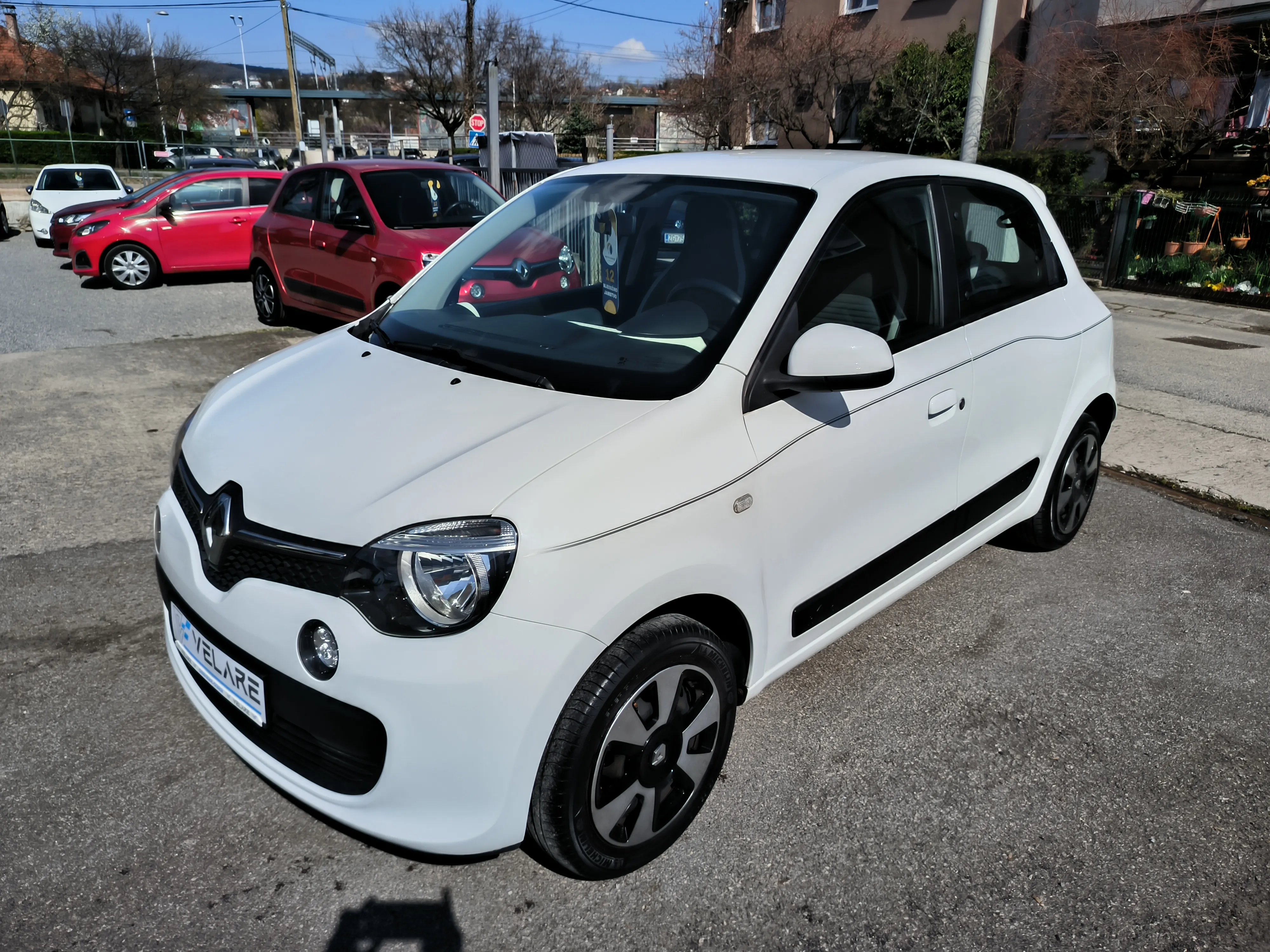 renault twingo 1.0 sce, dynamique, servisna, jamstvo, reg. 1 godinu - slika 2