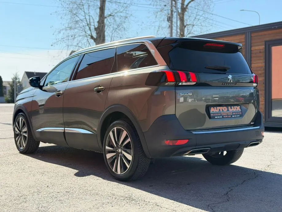 peugeot 5008 1,5 bluehdi automatik •gt line•kamera 360°•7sjedala•pano• - slika 4