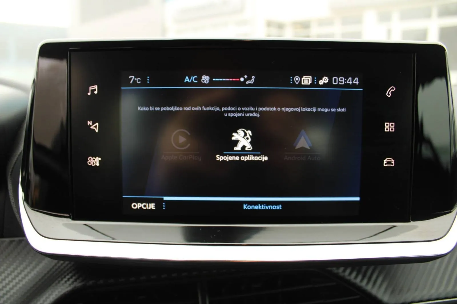 peugeot 208 1.2 puretech *led, navigacija* - slika 20