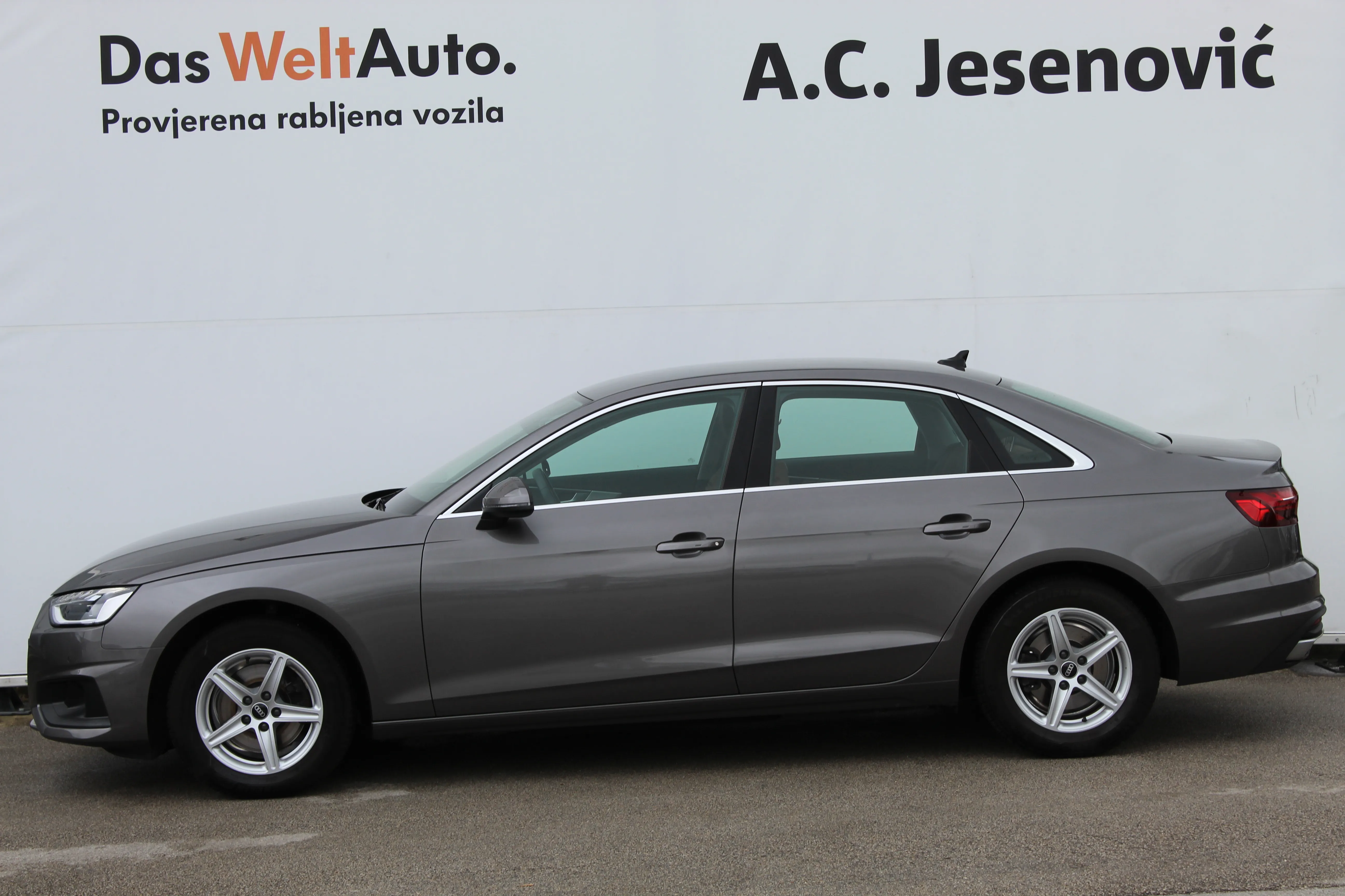 13227 audi a4 30tdi s tr - slika 6