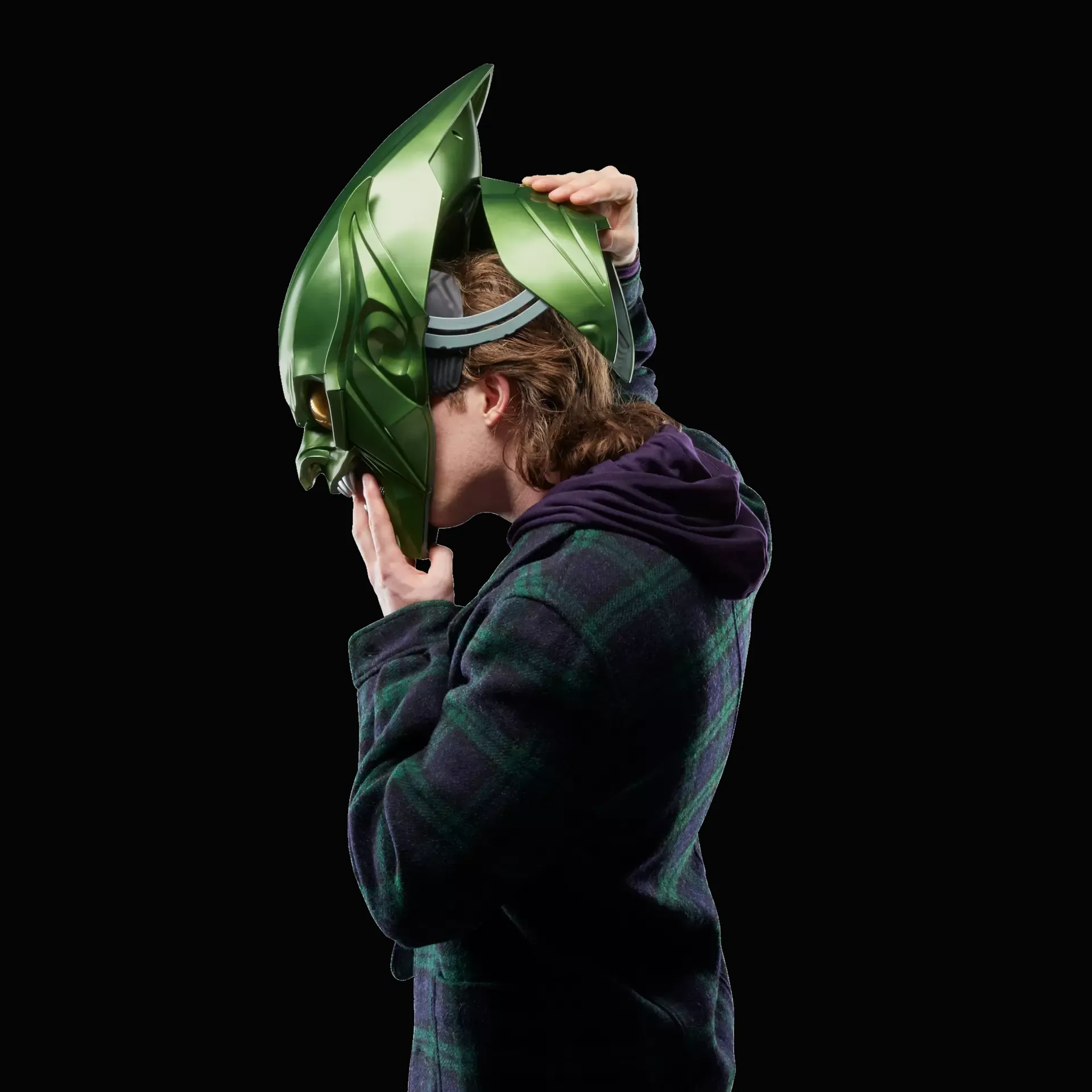 marvel legends series – green goblin premium roleplay helmet - slika 8