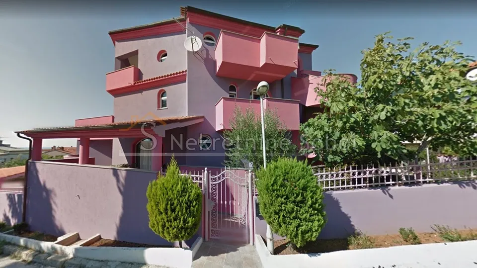 ISTRA,PULA,KUĆA,450.00M2 Prodaja