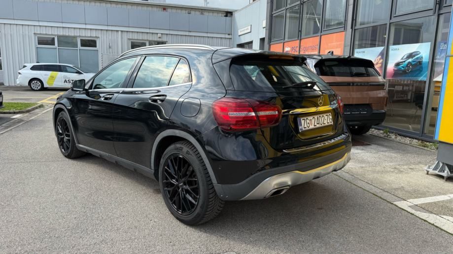 mercedes-benz gla 200 automatik 115kw - slika 6