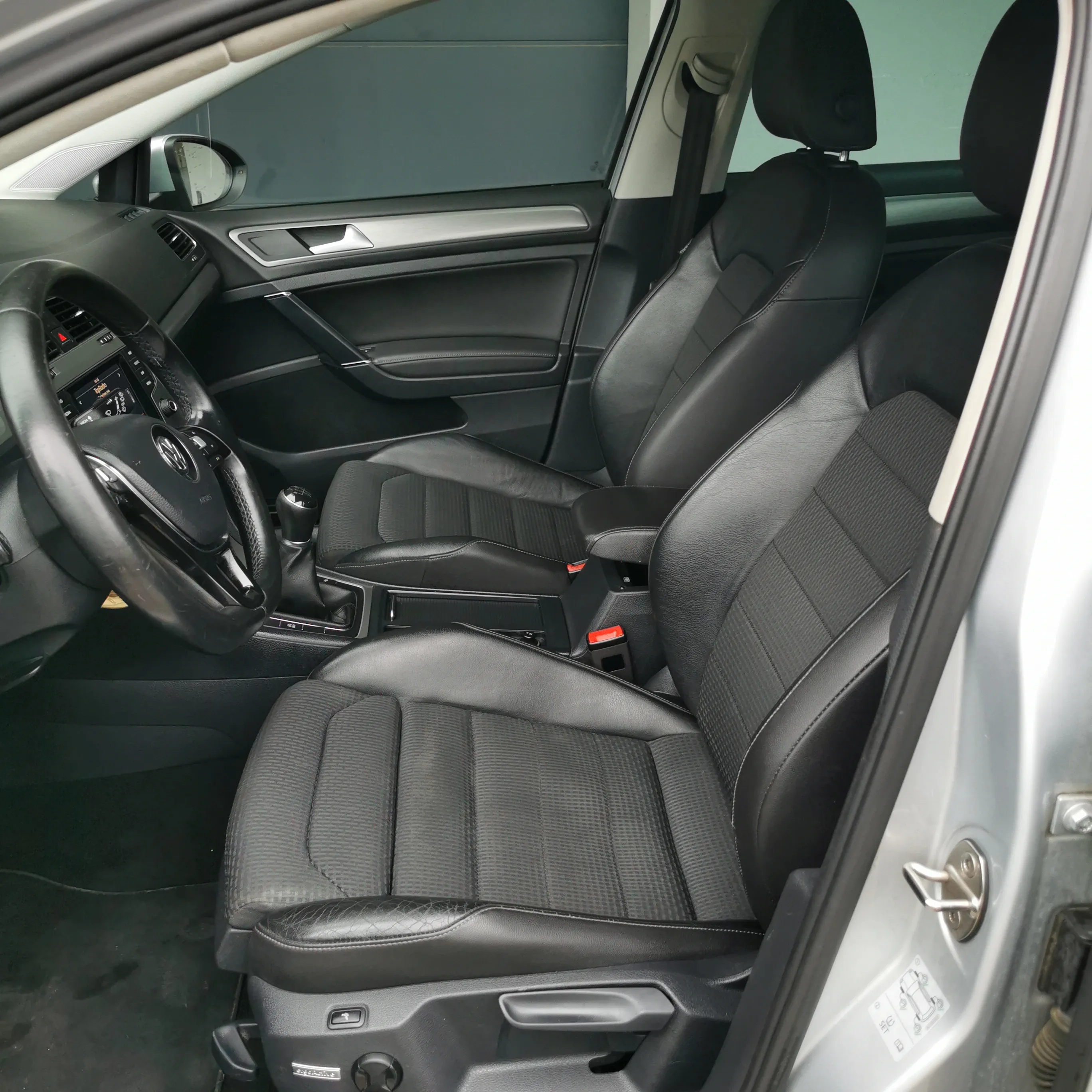 vw golf 7 variant vii 1.6 tdi⭐full oprema⭐reg. 1.god⭐7500 eur - slika 17