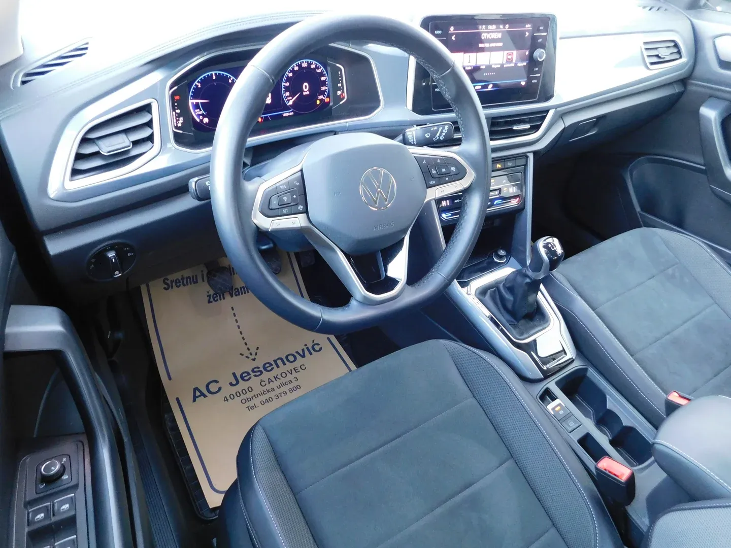 09234 volkswagen t-roc 2.0 tdi style - slika 9