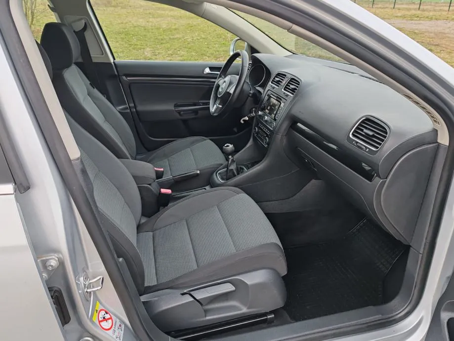 vw golf 6 variant 2,0 tdi, 2011g. 217000 km, kartice 24/36 rata - slika 8
