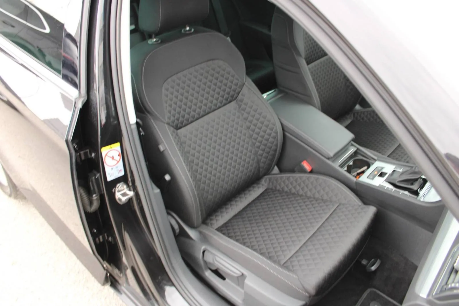 škoda superb 2.0 tdi dsg *led, navigacija, kamera* - slika 13