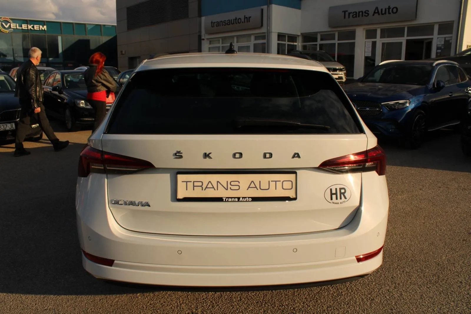 škoda octavia combi 2.0 tdi dsg *led, navigacija* - slika 5