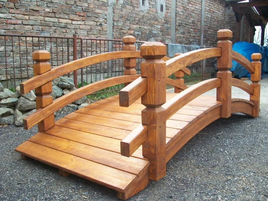 dekorativni drveni mostić – praktična elegancija - slika 5