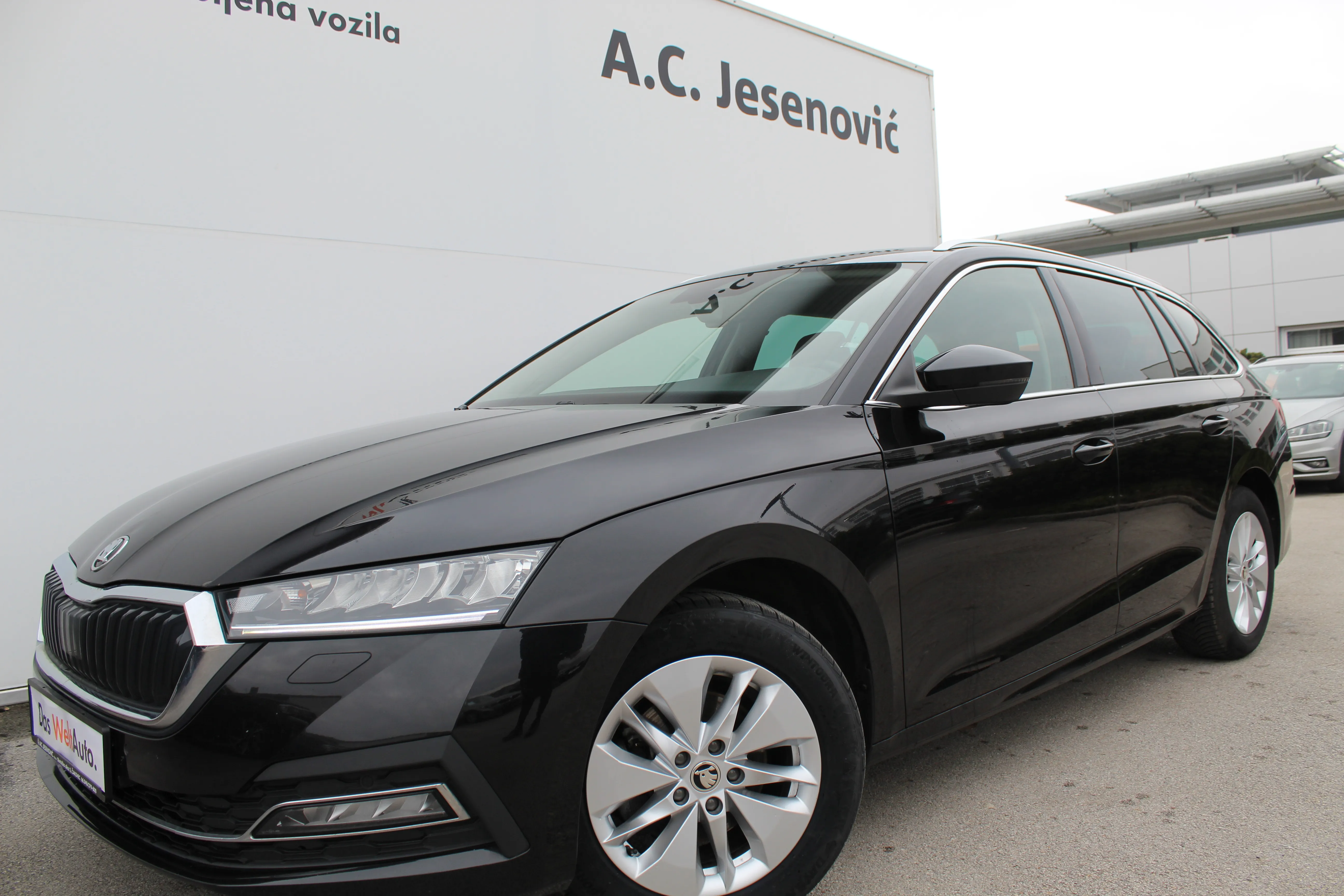 13067 škoda octavia combi ambition 2.0 tdi - slika 6