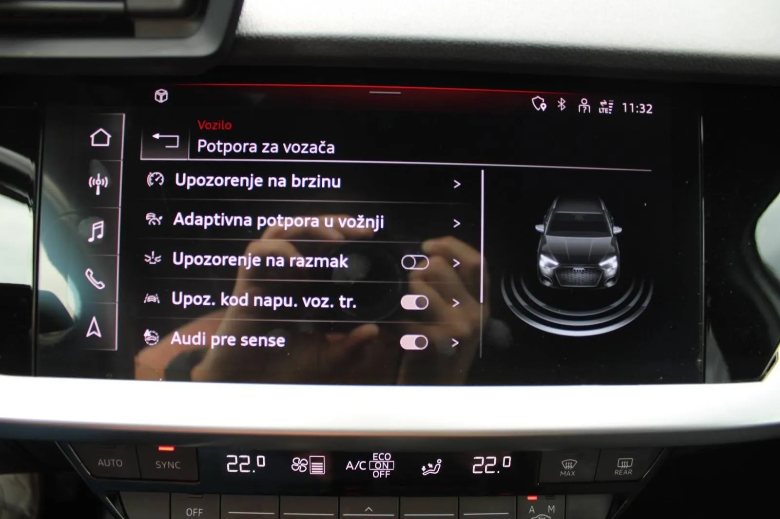 audi a3 45 tfsi e s-tronic s-line *virtual, led, navigacija* - slika 20