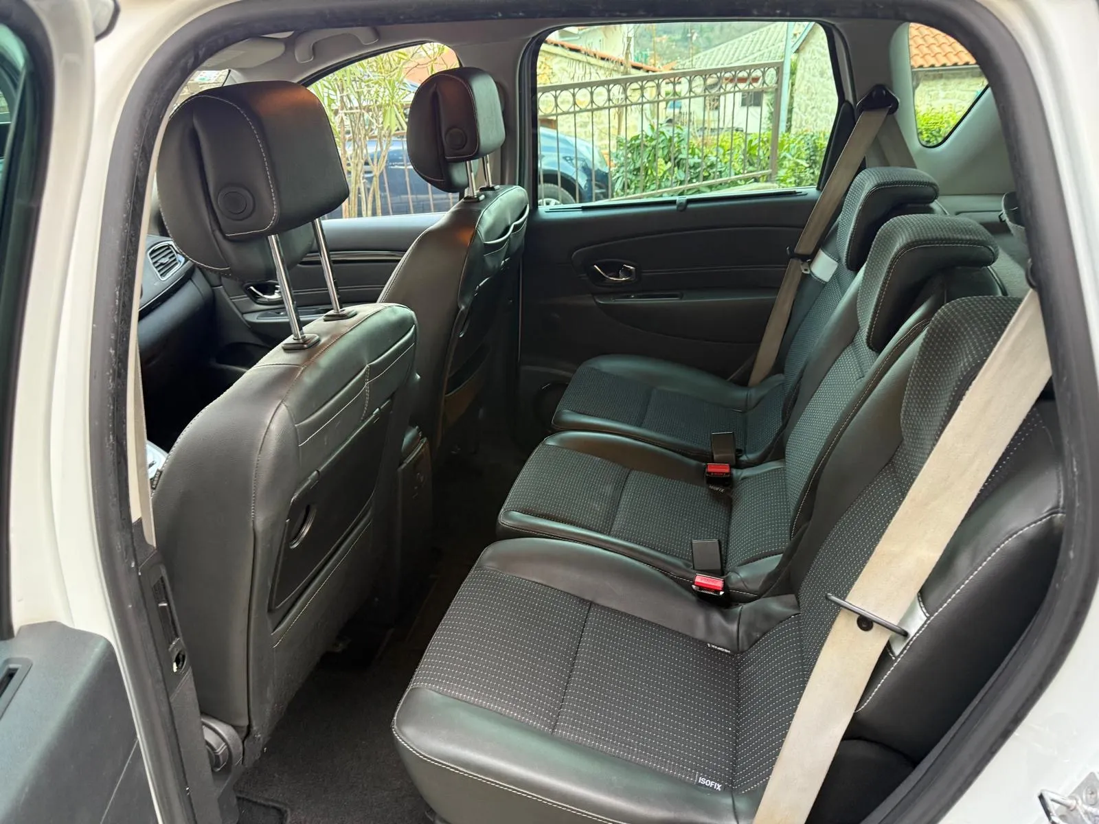 renault scenic 1.6 dci bose - slika 10