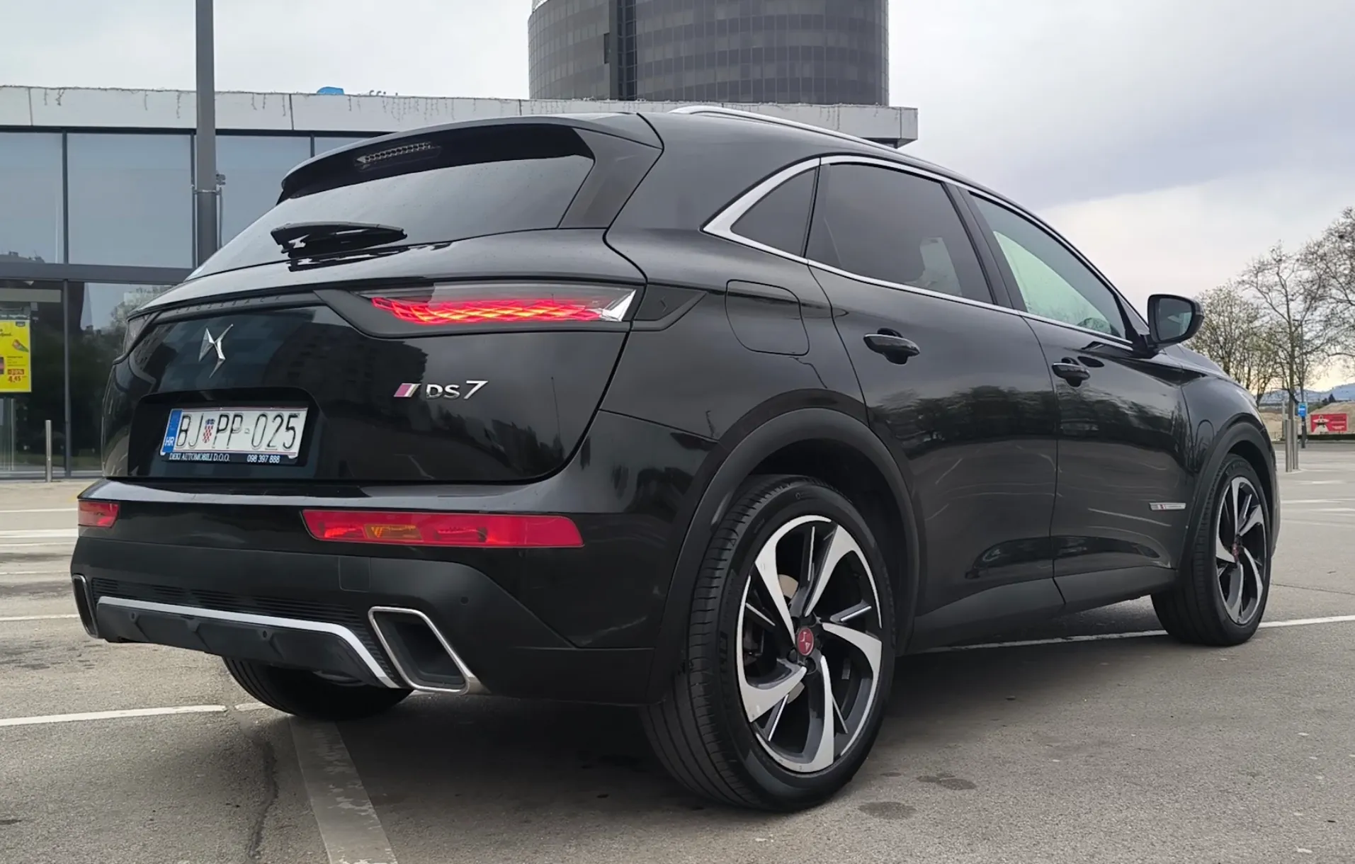 ds7 crossback 2.0hdi, perfomanse line plus, panorama, kamera 360, top - slika 15