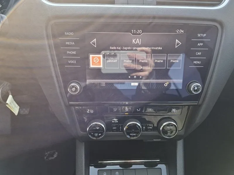 škoda octavia 1,0 tsi*115ks*klima*tempomat*park.pilot* - slika 12