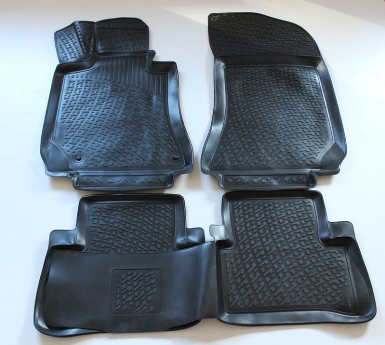 premium 3d gumeni auto tepisi za mercedes e klasa w212 od 2009 god - slika 2