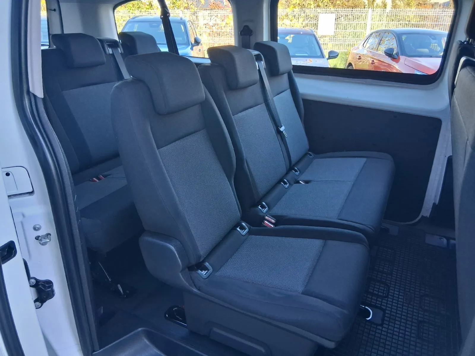 opel vivaro combi l2h1 1,5 dti - slika 9