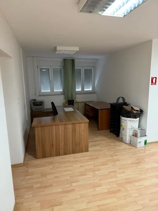 poslovni prostor - najam, 8 ureda, zadar-relja, centar grada! 2. kat! - slika 7