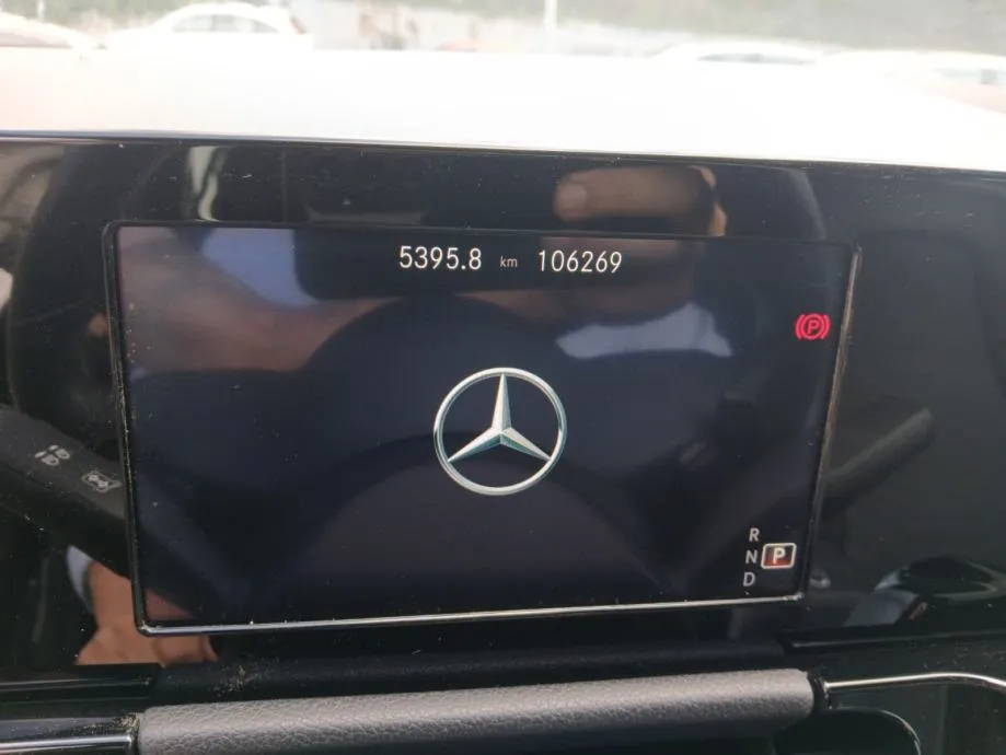 mercedes-benz gla 200d 4matic 4xgarancija - slika 15