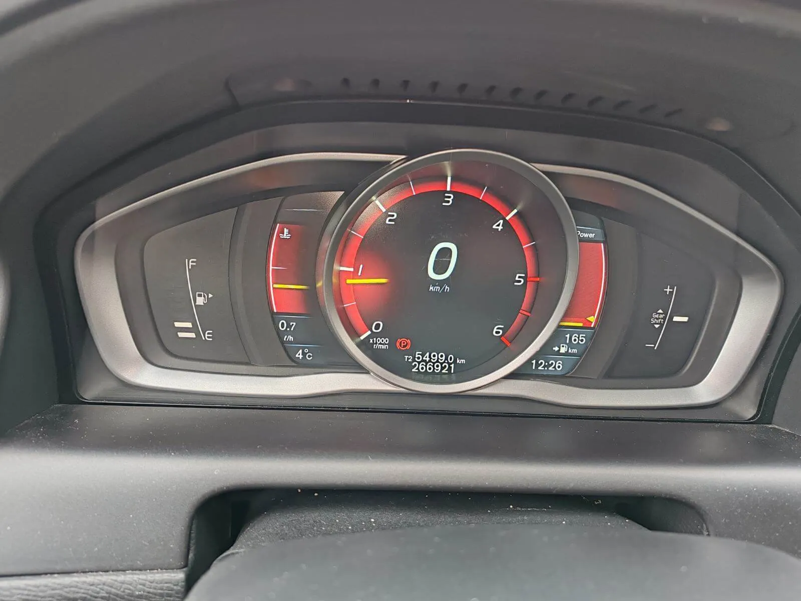 volvo xc60 fwd d4 - slika 6