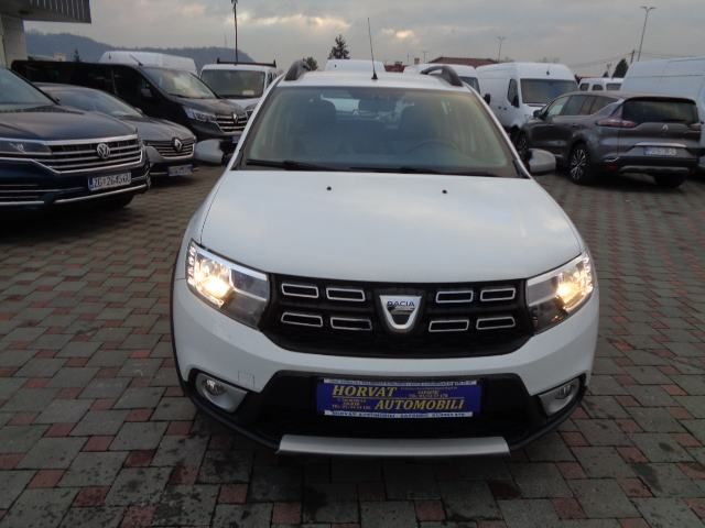 dacia sandero stepway 1,5 dci; 90 ks; navigacija; tempomat.. - slika 2