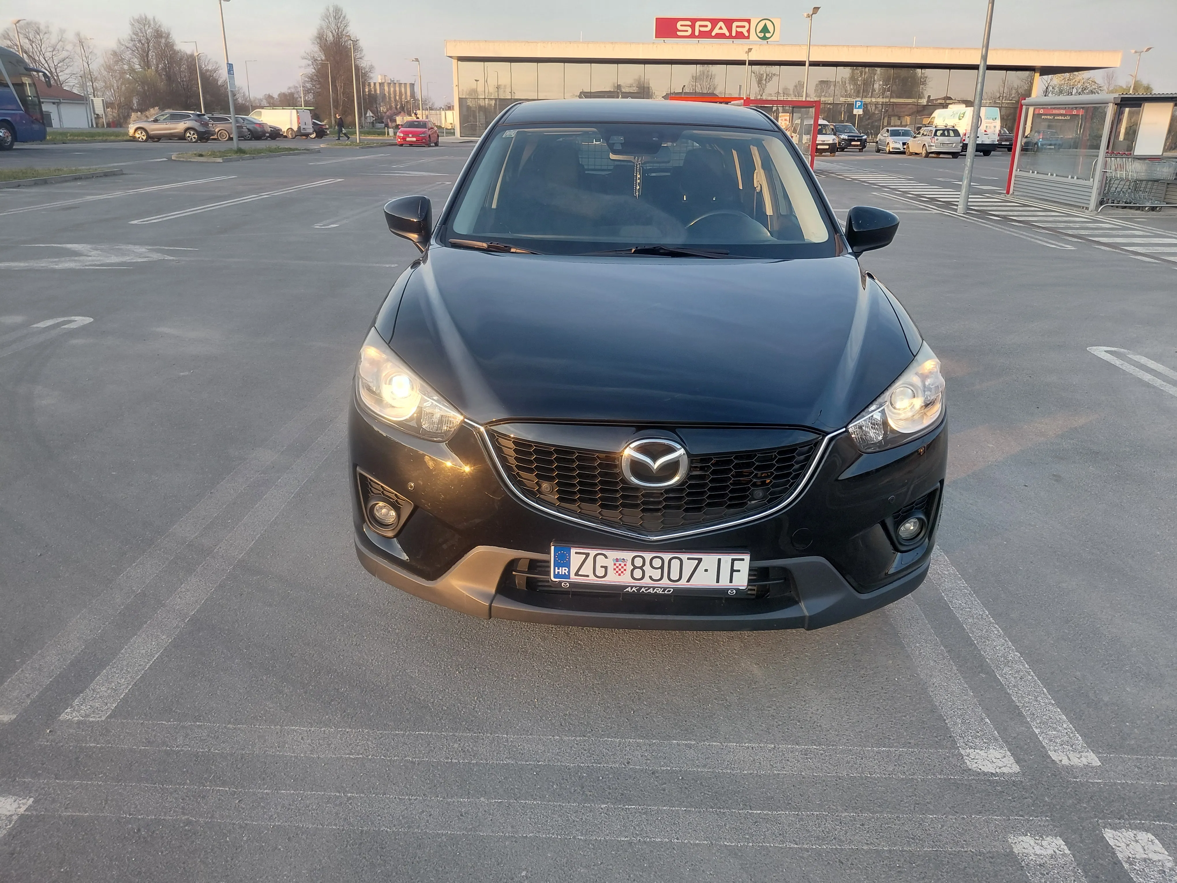 mazda cx5 2.2 /140 000km / registriran 04.05.2027. kuka, servis - slika 2