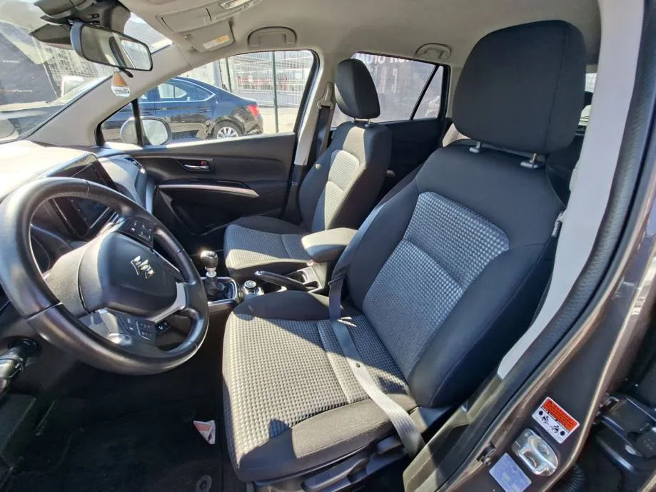 suzuki sx4 s-cross 1,4 gl+ 4x4 - slika 9