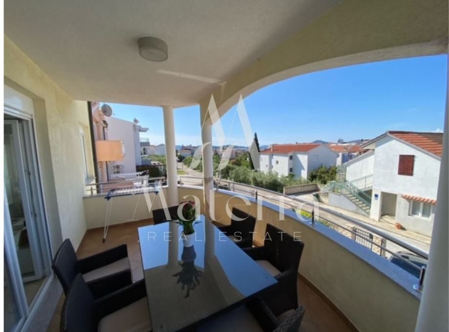 vodice, stan 81,85m2 sa 3 spavaće sobe, 1. kat, blizina centra - slika 7