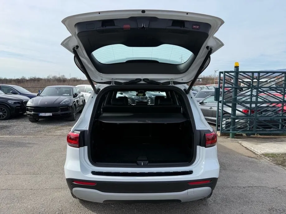 mercedes glb 200d automatik °velika navi°kamera°leasing bez učešća° - slika 26