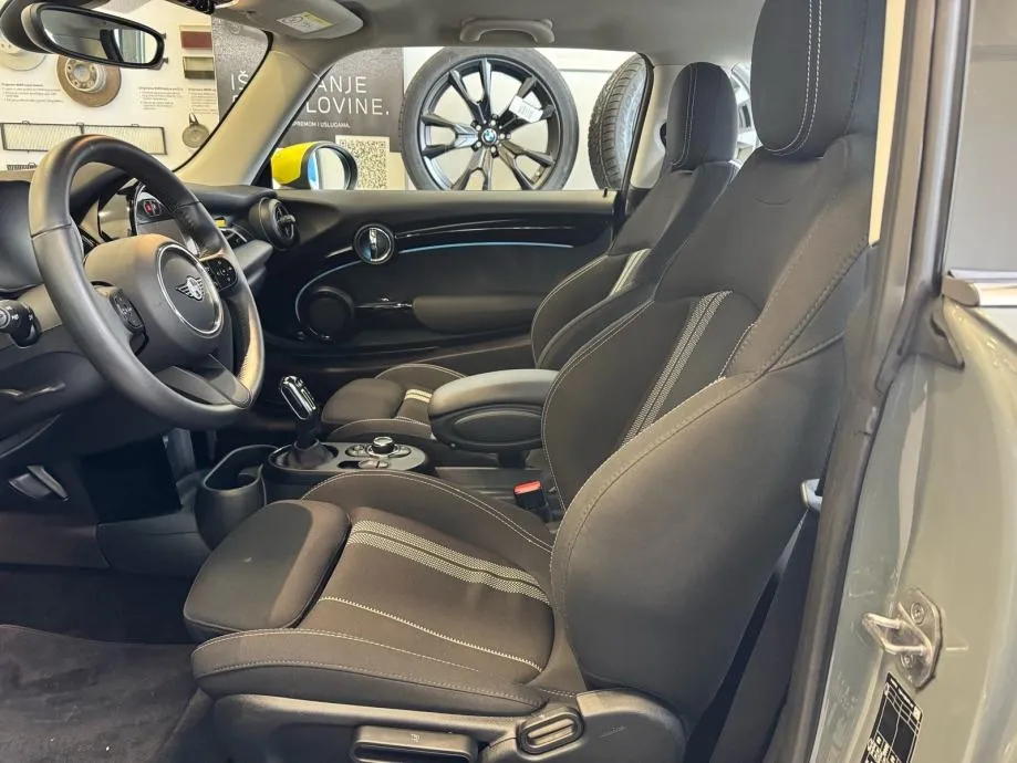 mini cooper se automatik - slika 6