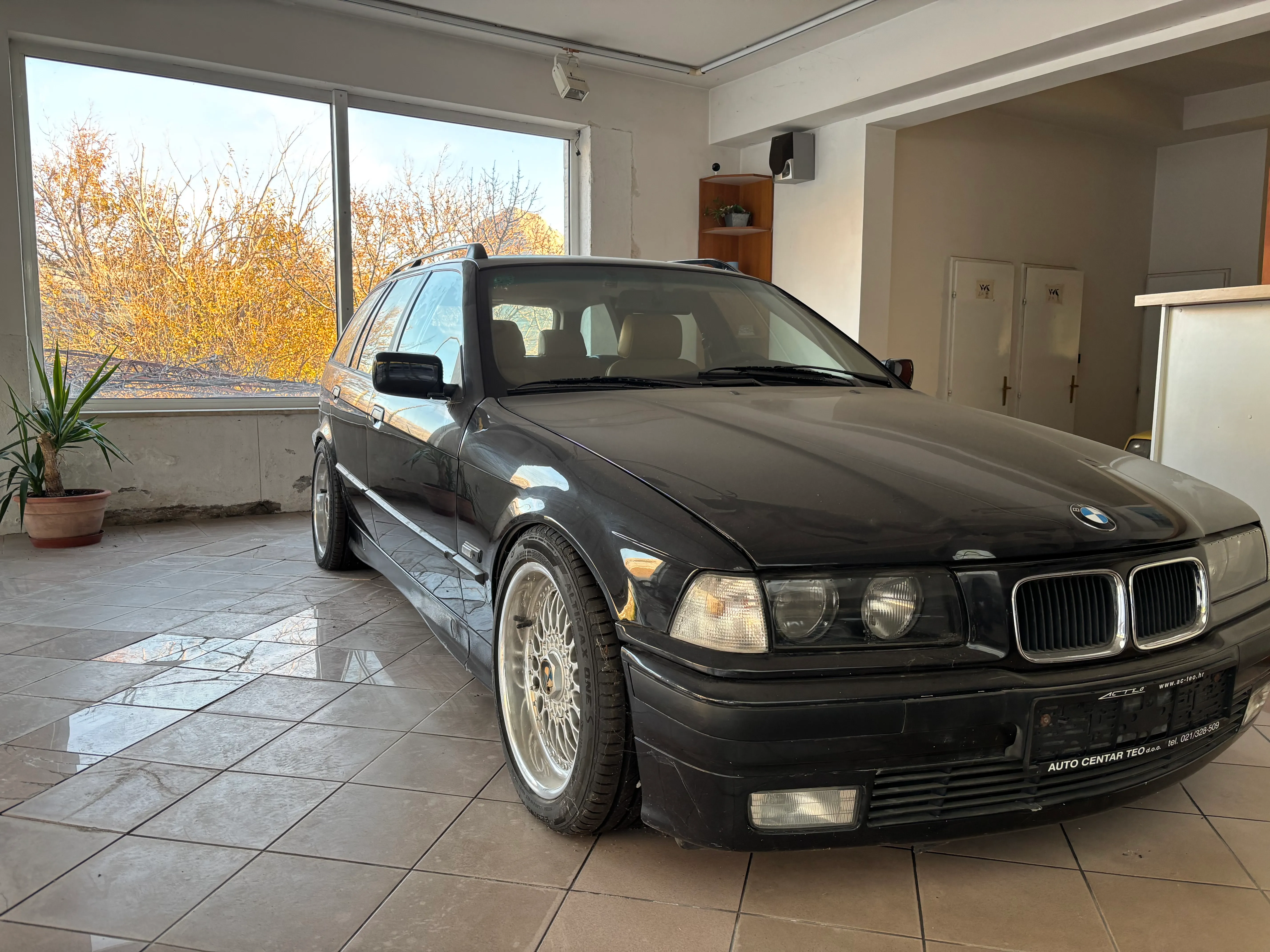 bmw e36 touring 325tds - slika 2
