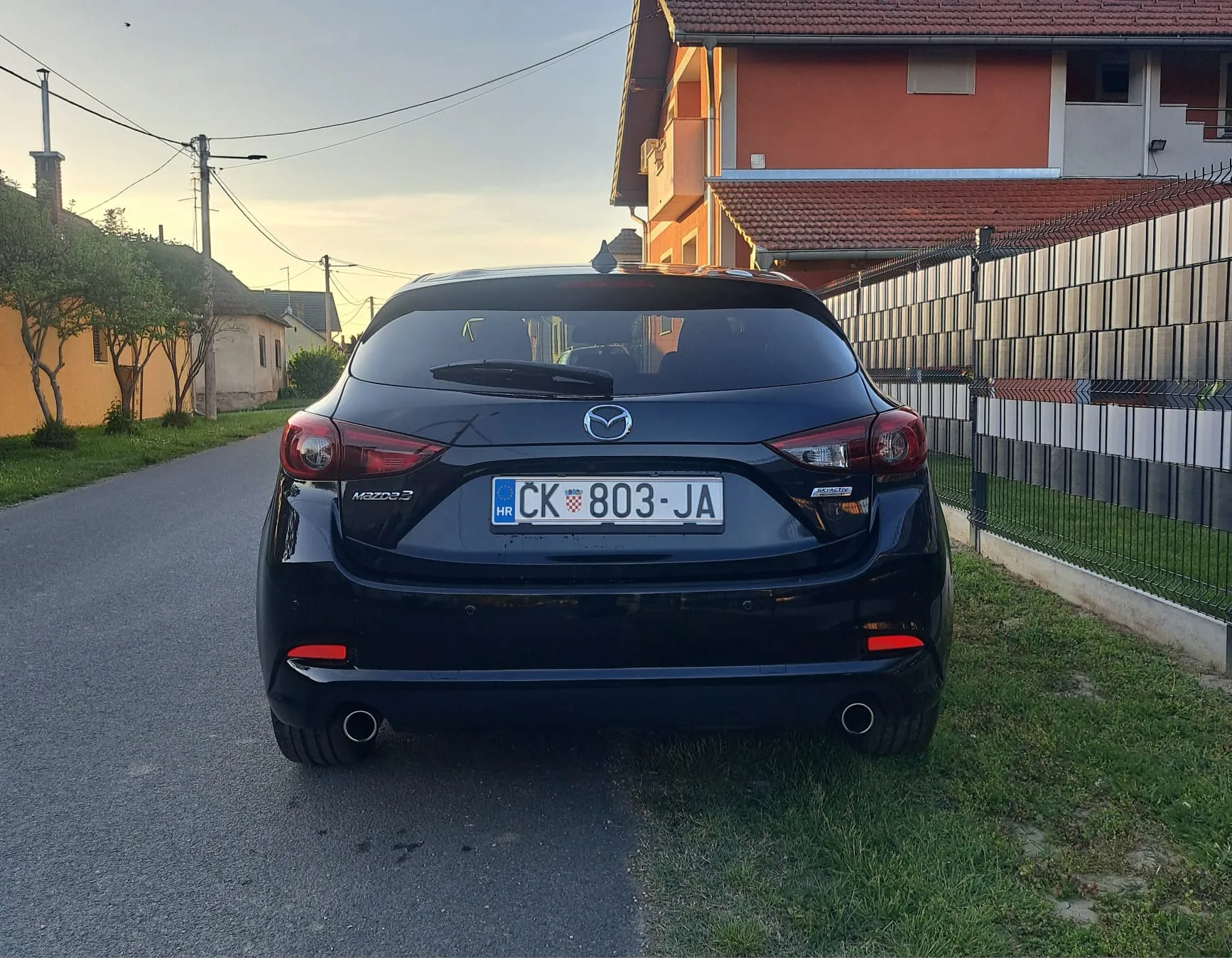 prodaje se mazda 3 revolution top - slika 2
