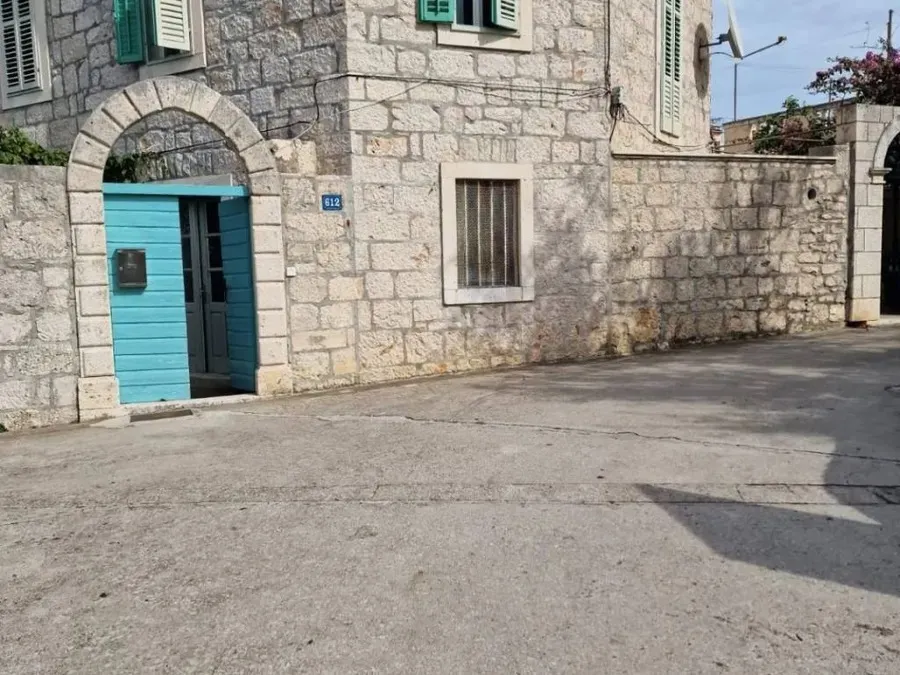 kuća na prodaju - lumbarda - slika 16