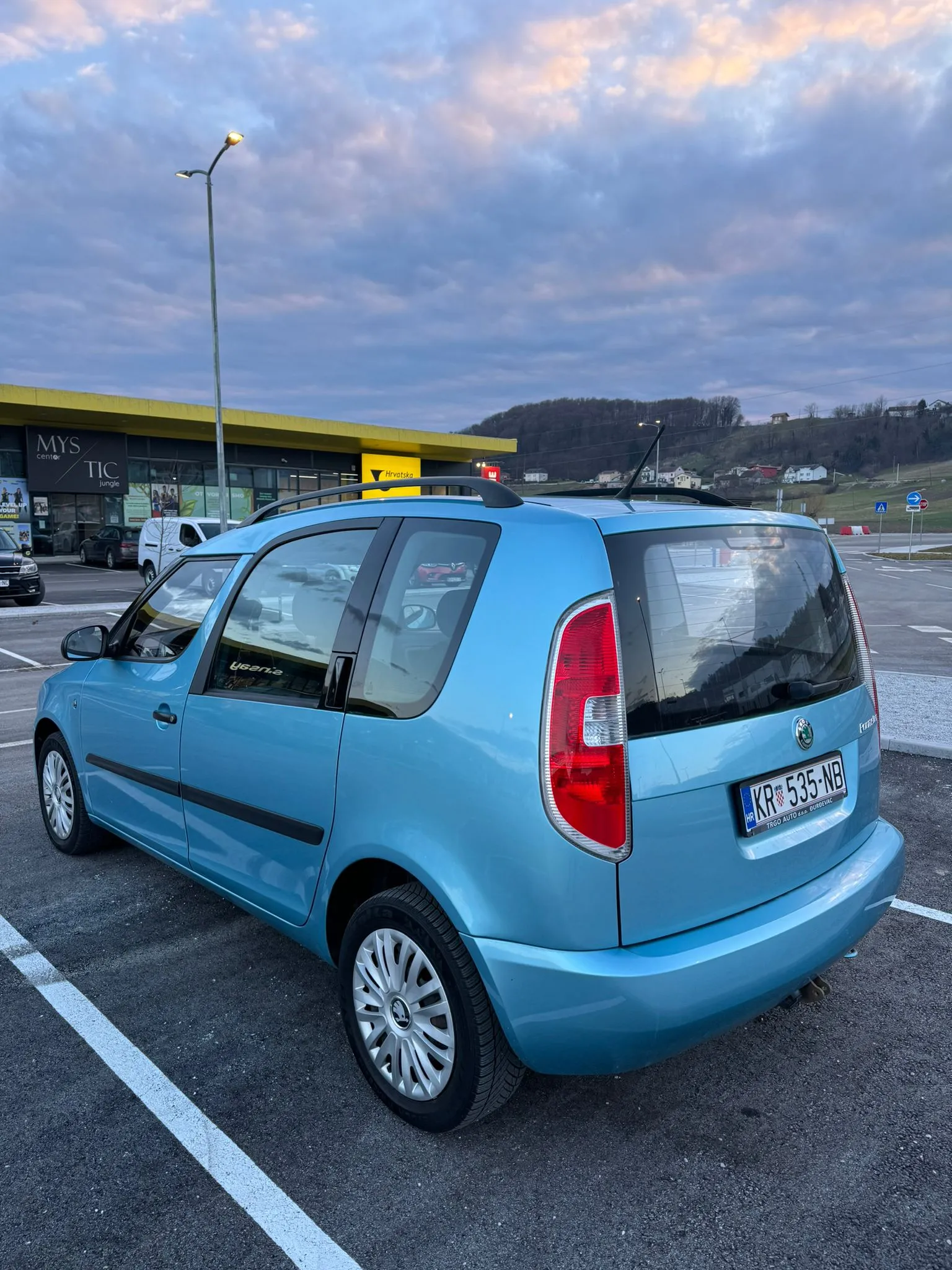 škoda 1,2 tsi romster - slika 10