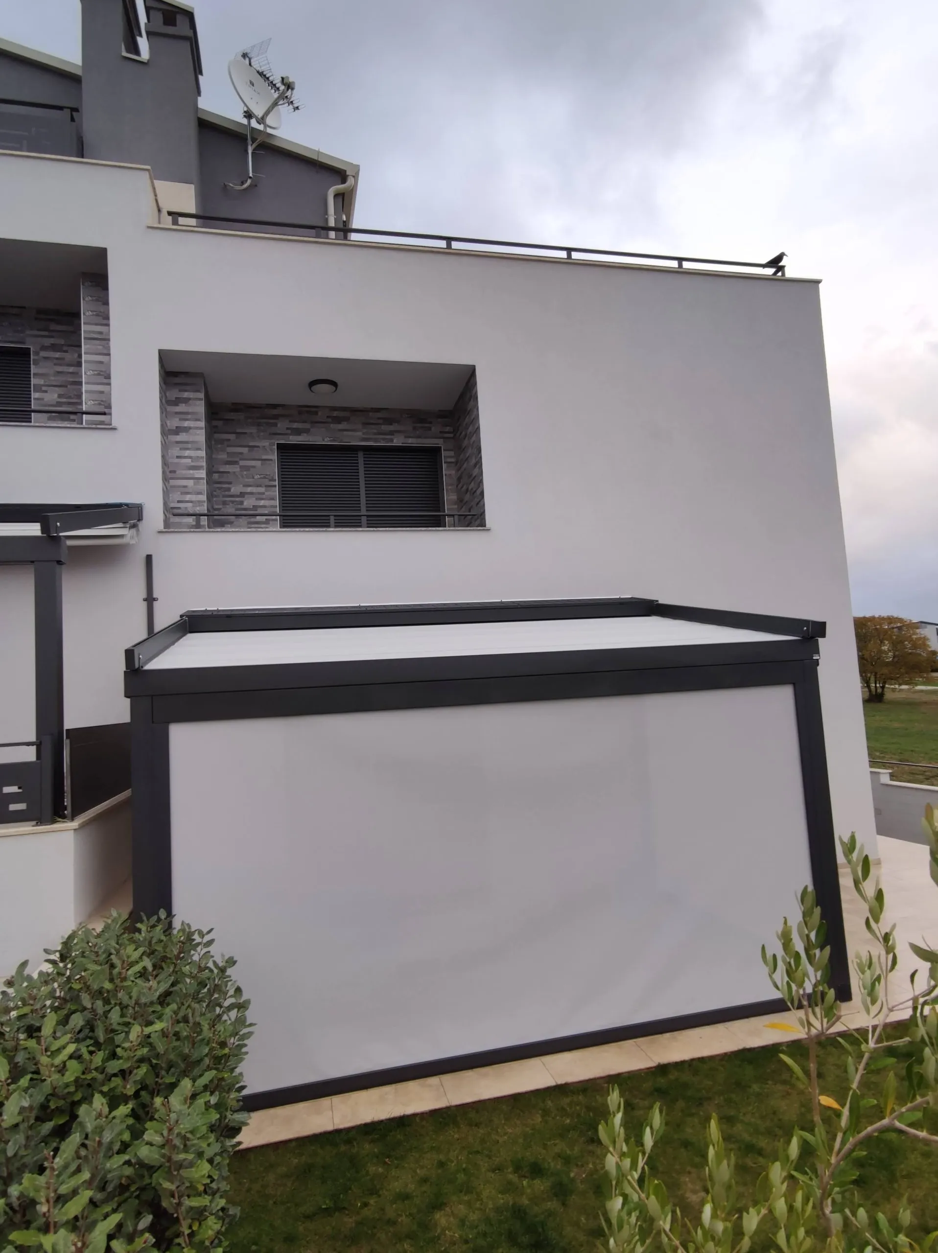 ravna tenda screen elektromotor - slika 9
