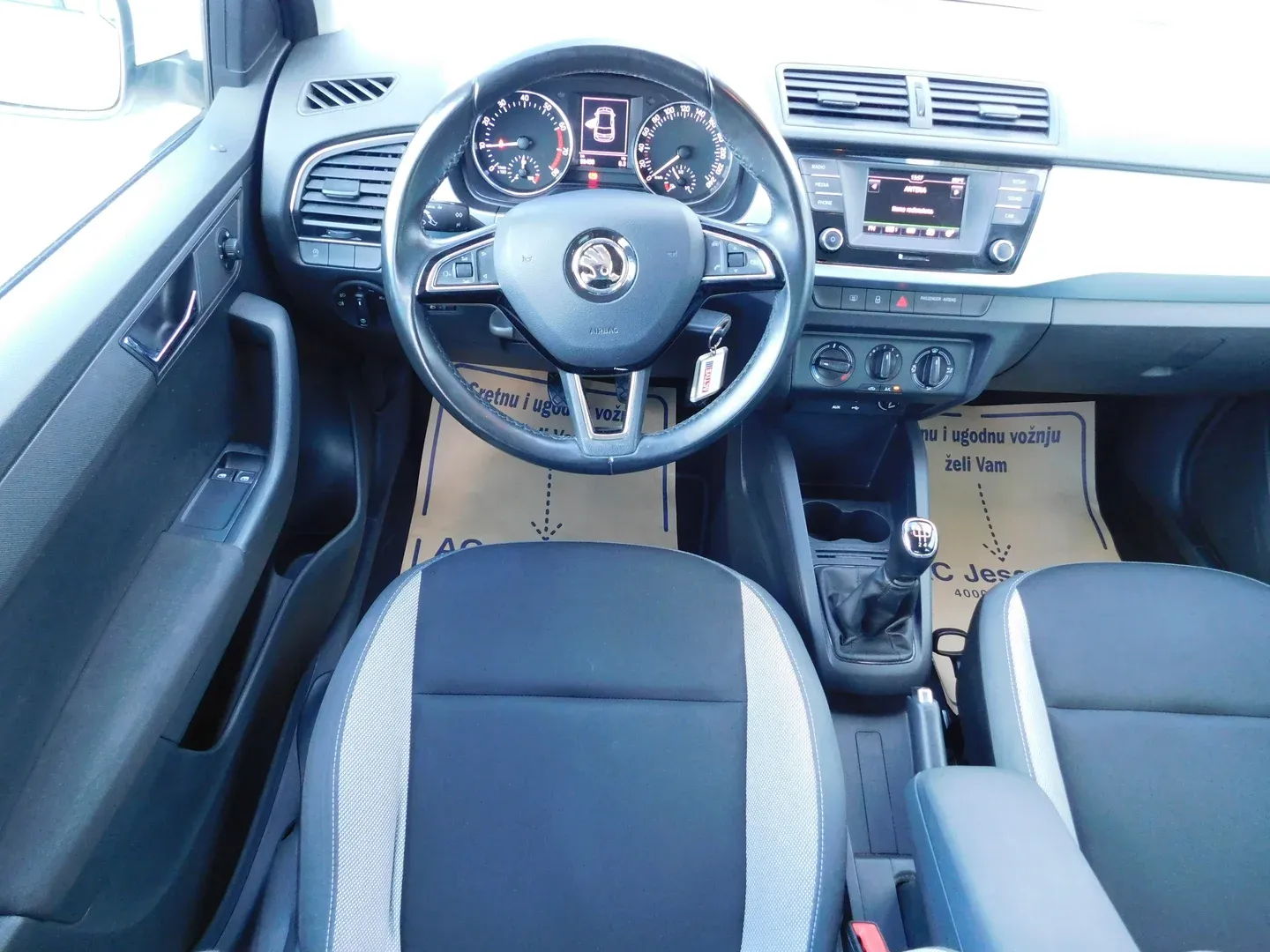 05218 škoda fabia edition 1.0 tsi - slika 10
