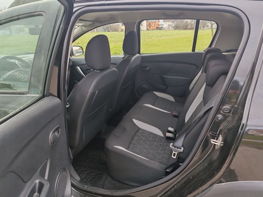 dacia sandero 0,9 tce 90,2014 god,99000 km,kartice - slika 11