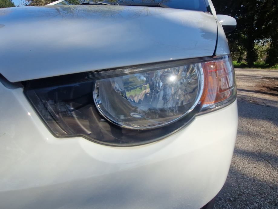 mitsubishi colt 1,3 motion pocinčan 1 vl.1 lak nov kartice do 36 mj - slika 10