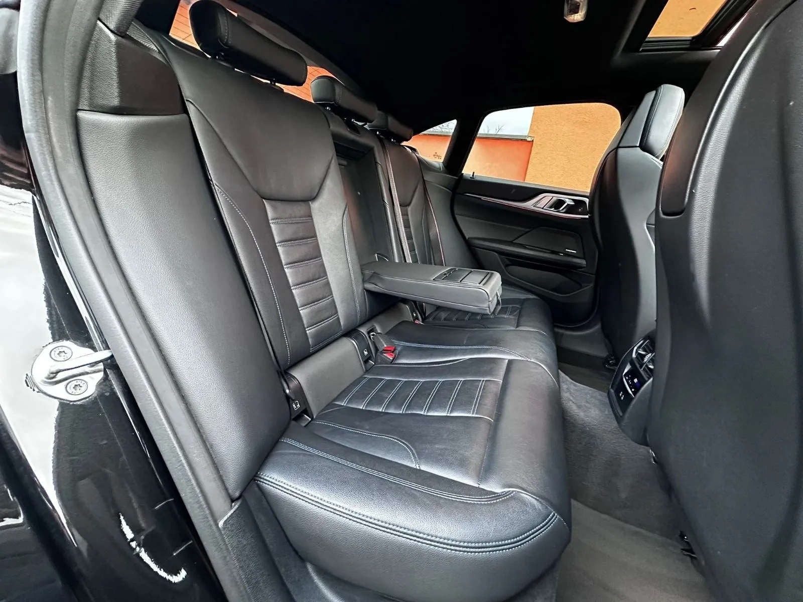 bmw serija 4 gran coupe 420d xdrive •2023.g.•kamera•pano• - slika 19