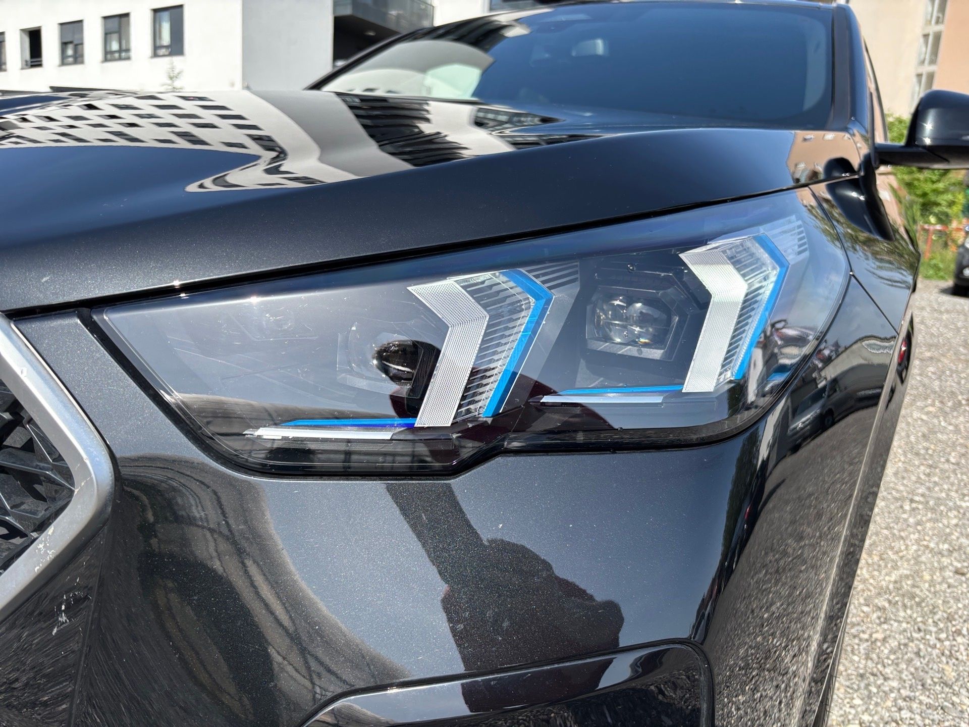 bmw x2 sdrive18d m sport - slika 5