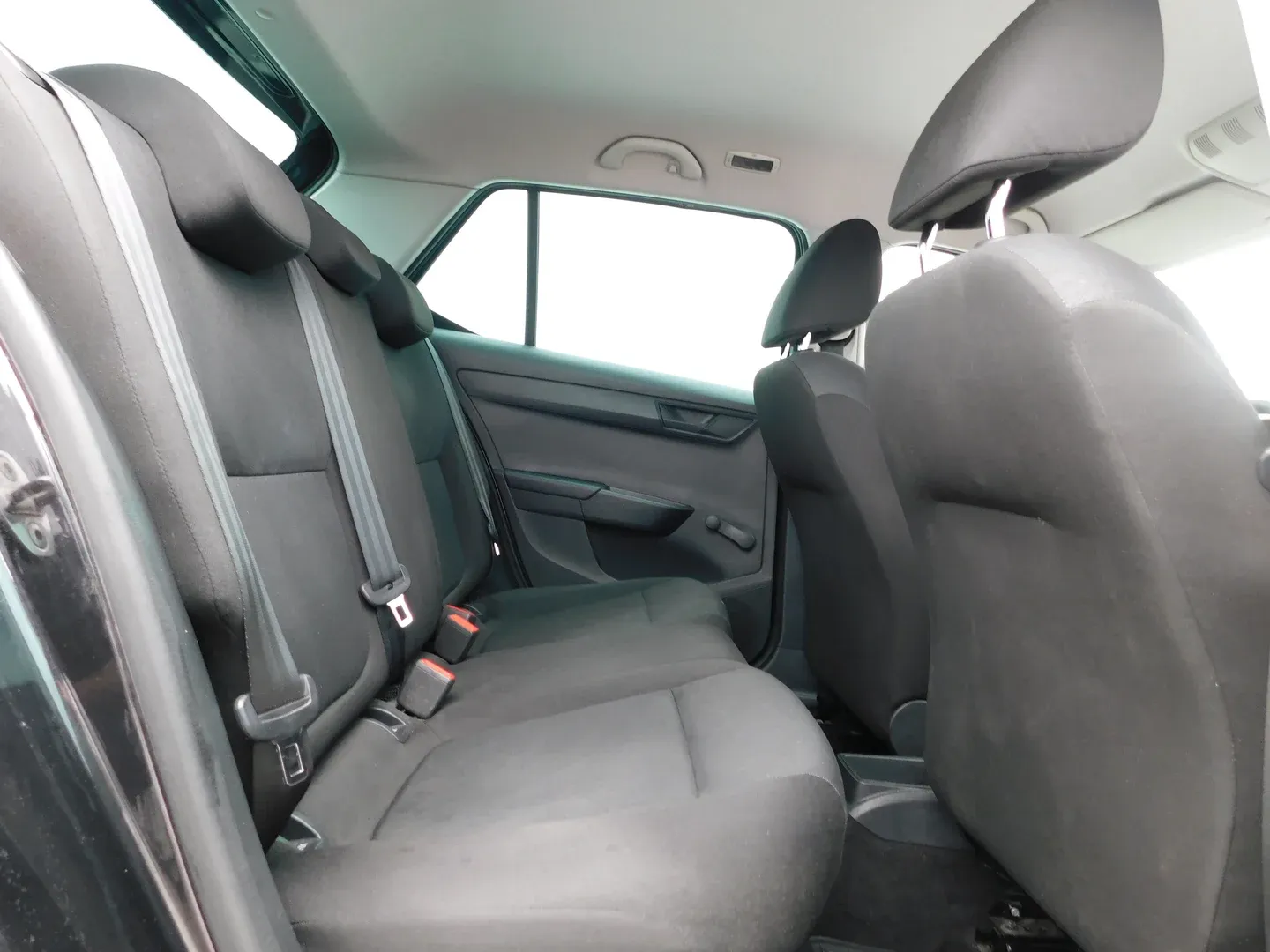 02325 škoda fabia simply 1.0 - slika 12