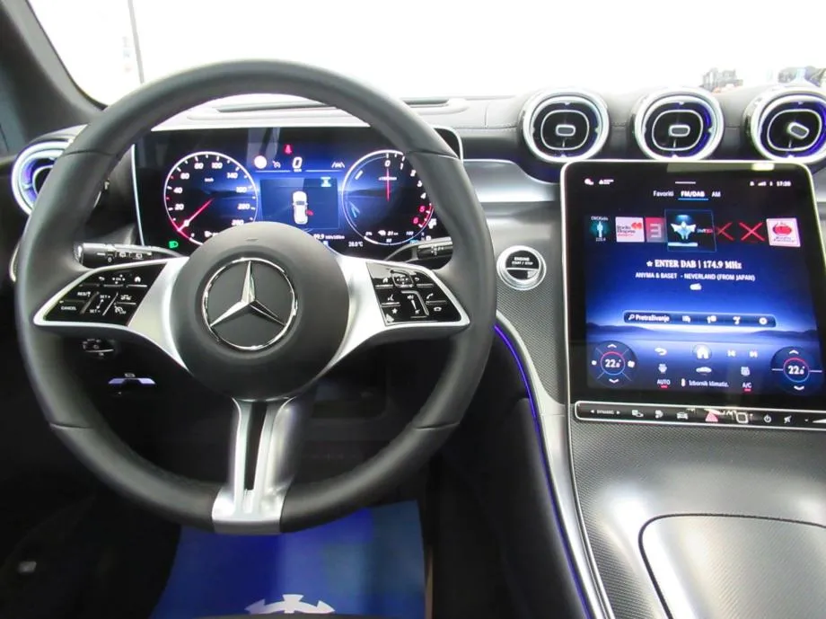 mercedes-benz glc 300 de 4m avantgarde/panorama/head-up/kuka/dc - slika 14