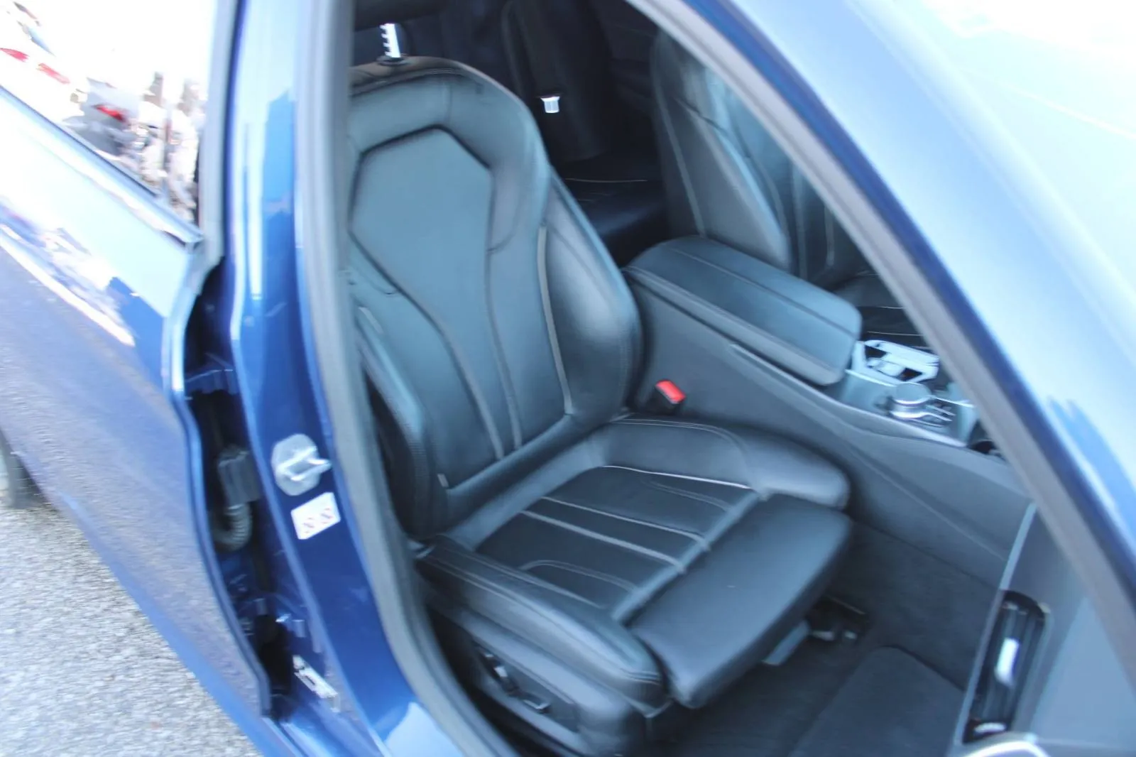 bmw serija 5 530 xdrive m-paket *led, navigacija, kamera* - slika 11