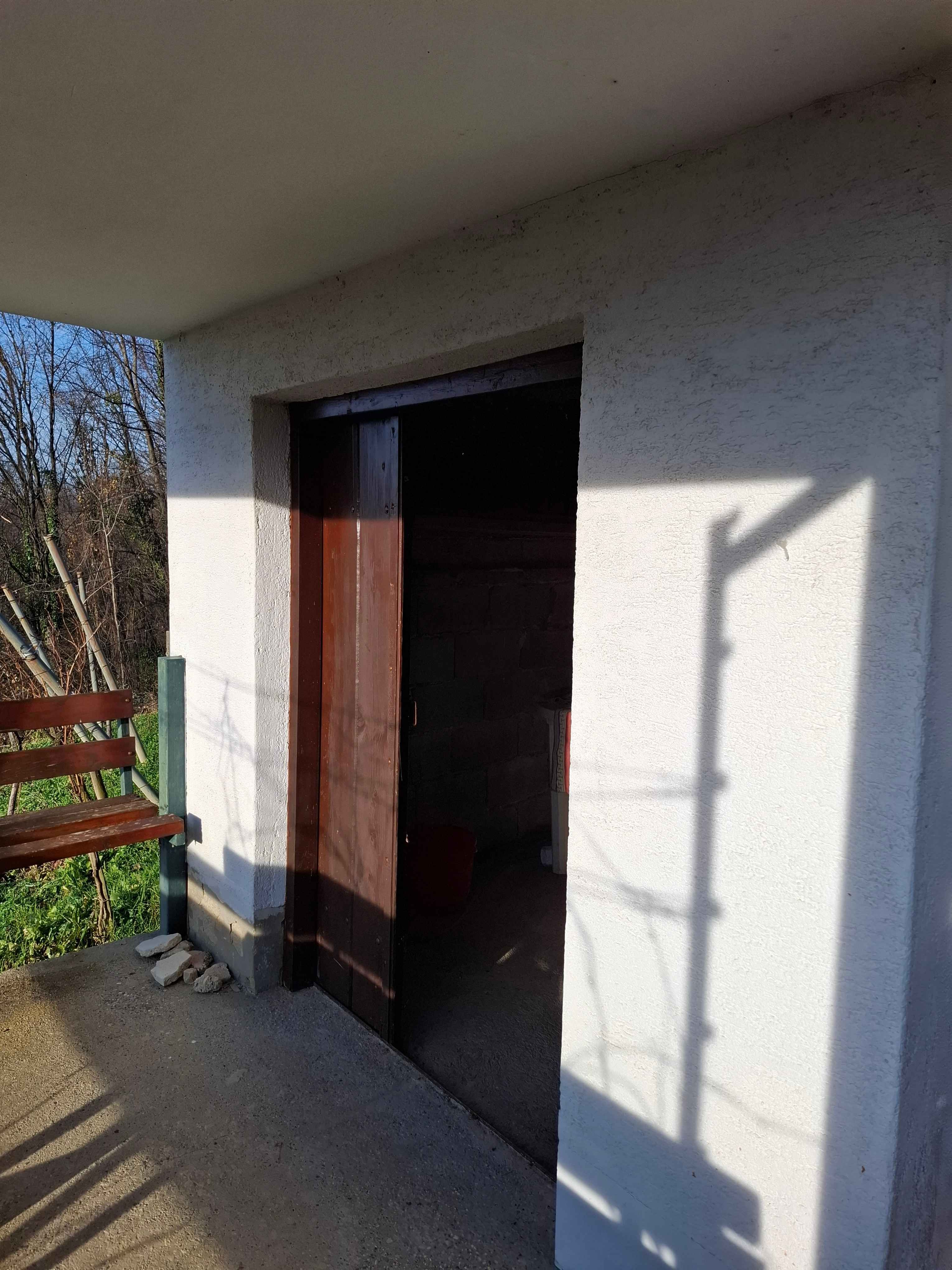 klijet sa zemljištem 710 m2 - slika 12