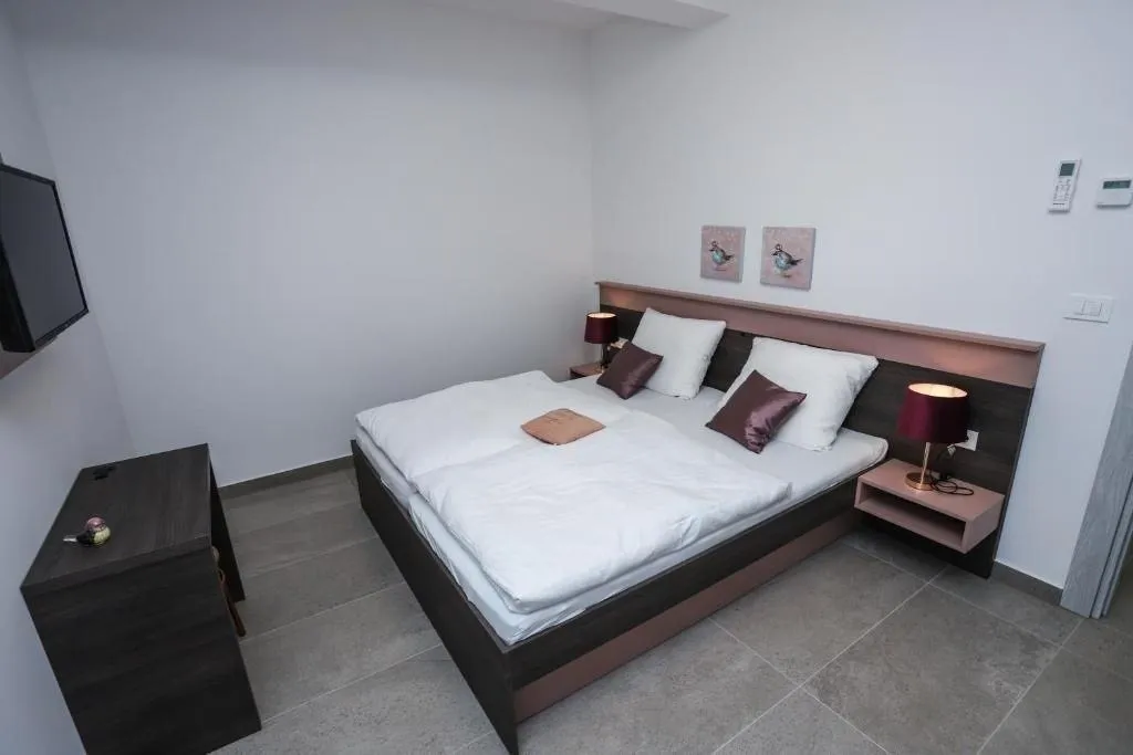 poreč-vila na prodaji 800 m od mora (prodaja) - slika 16