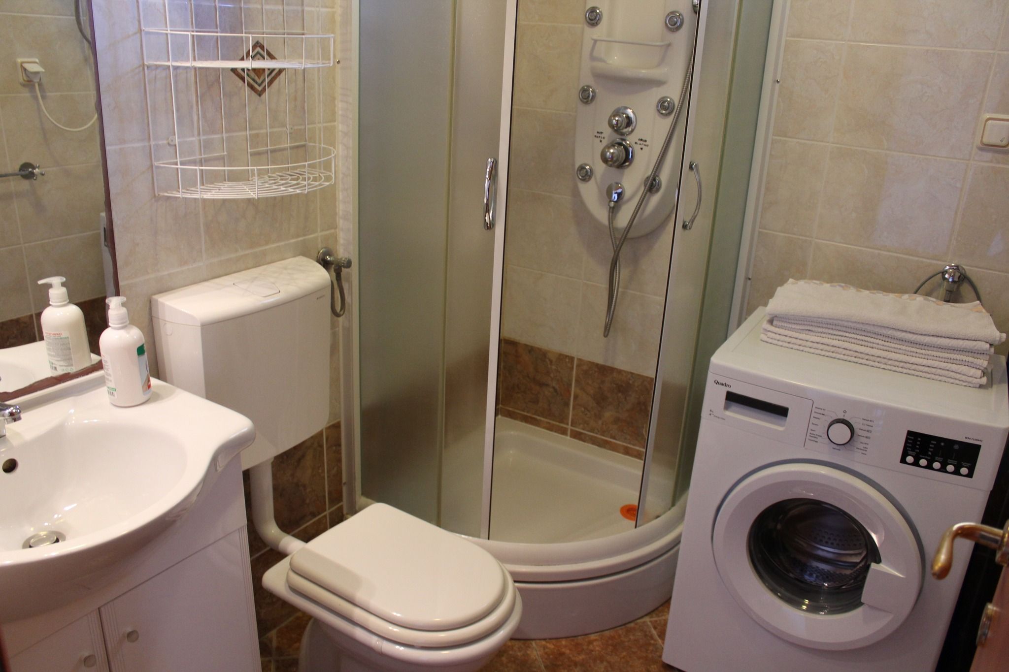 apartman mario rogoznica 2+2 - slika 13
